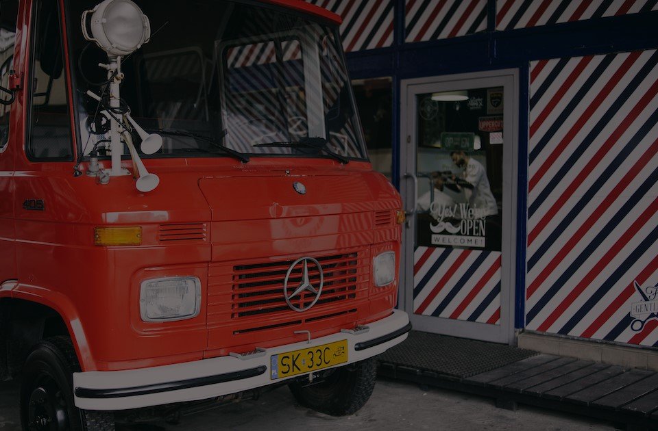 Wejście do Lumberjack Barber Shop Katowice